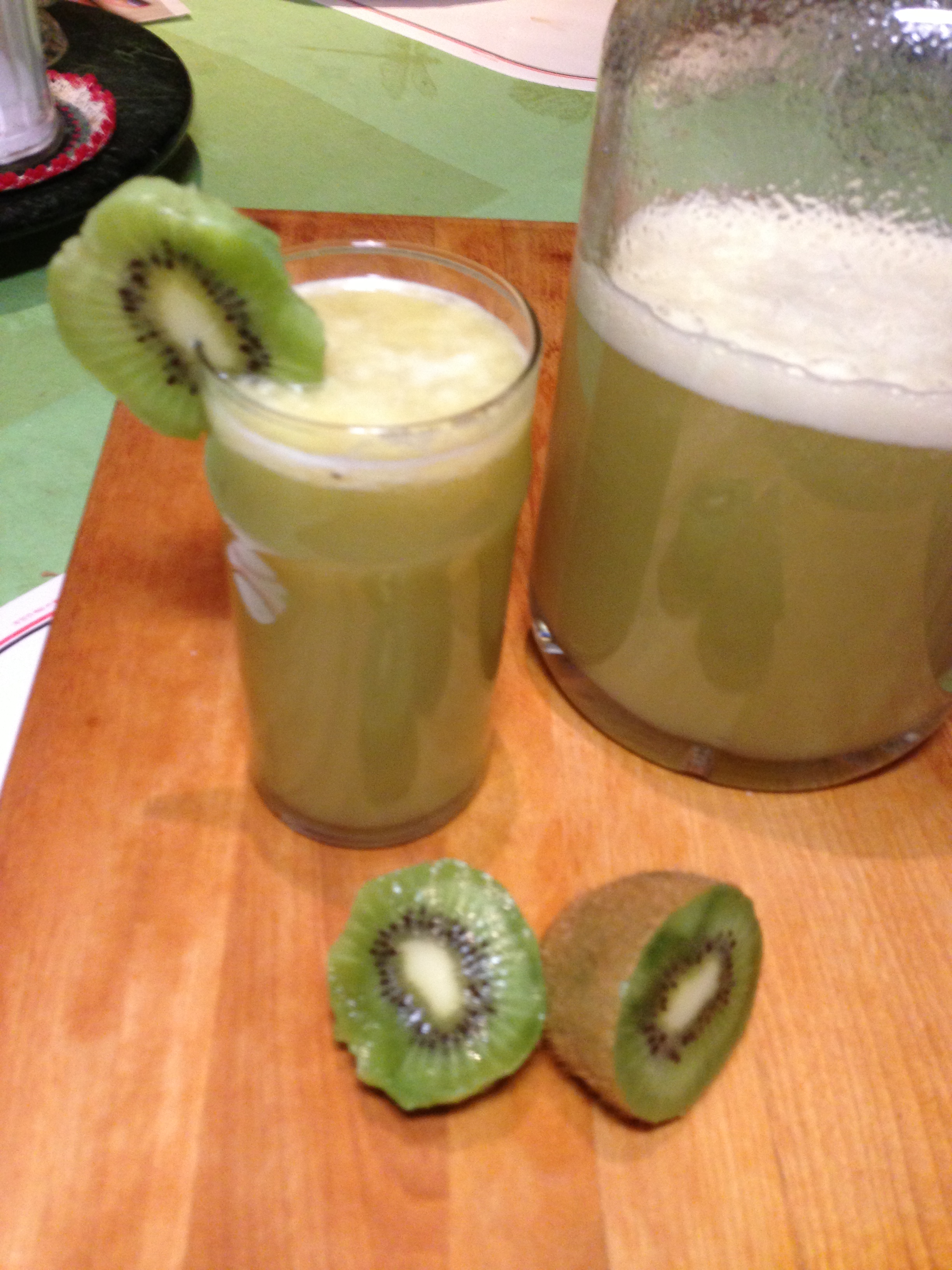  Fermented Kiwi and Green Apple Soda